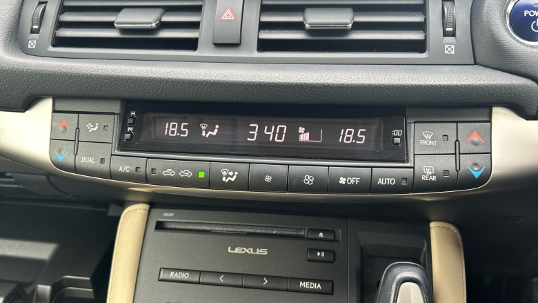 Lexus CT 200h 1.8 Luxury 5dr CVT Auto Hybrid Hatchback